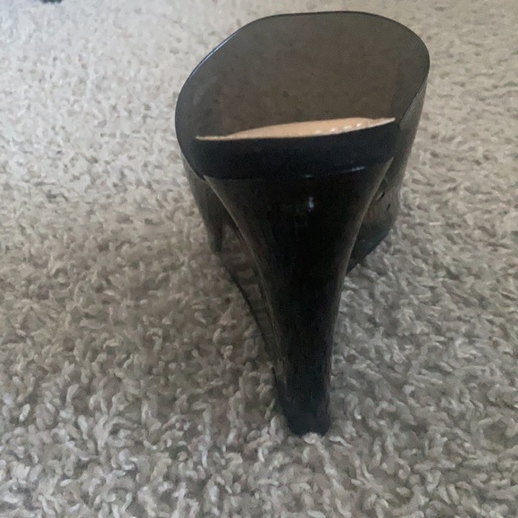 ⭐️Wedge Heeled Jelly Mules Black Clear 8 (fits like a 7) NWOT - Picture 3 of 6
